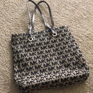 Michael kors tote bag